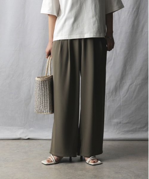 Right-on（ライトオン）の「【店頭で人気】【HONEYSUCKLE ROSE】接触冷感イージーパンツ（その他パンツ・レディース・ブラック/カーキブラウン/オレンジ/ベージュ・L/M）」の13枚目の写真