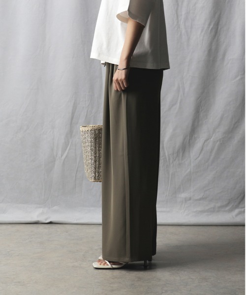 Right-on（ライトオン）の「【店頭で人気】【HONEYSUCKLE ROSE】接触冷感イージーパンツ（その他パンツ・レディース・ブラック/カーキブラウン/オレンジ/ベージュ・L/M）」の14枚目の写真