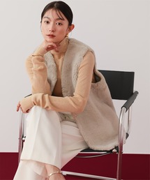 ノーカラージャケット ベージュ ファー付き ジャケット ノーカラージャケット もこもこ ノーカラーフェイクファー