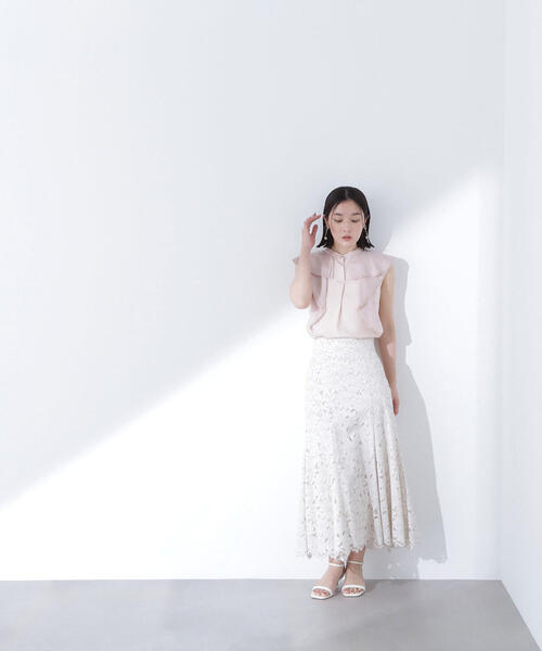 NATURAL BEAUTY BASIC(ナチュラルビューティーベーシック)の「◇ラッフルシアーブラウス(シャツ/ブラウス・レディース・ワイン/ベージュ/ライトグリーン・FREE)」の7枚目の写真