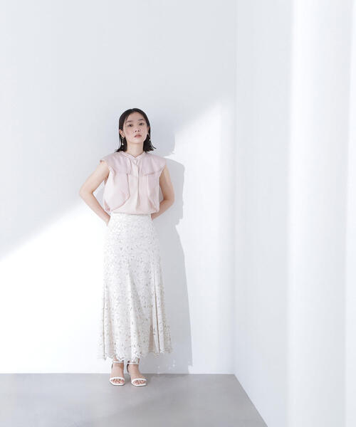 NATURAL BEAUTY BASIC(ナチュラルビューティーベーシック)の「◇ラッフルシアーブラウス(シャツ/ブラウス・レディース・ワイン/ベージュ/ライトグリーン・FREE)」の9枚目の写真