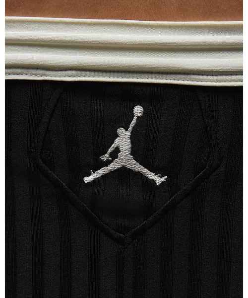 JORDAN BRAND（ジョーダンブランド）の「NIKE JORDAN WMNS JORDAN POOLSIDE HALTER TOP HJ0053-010（タンクトップ・レディース・ブラック・SMALL/MEDIUM/LARGE）」の4枚目の写真