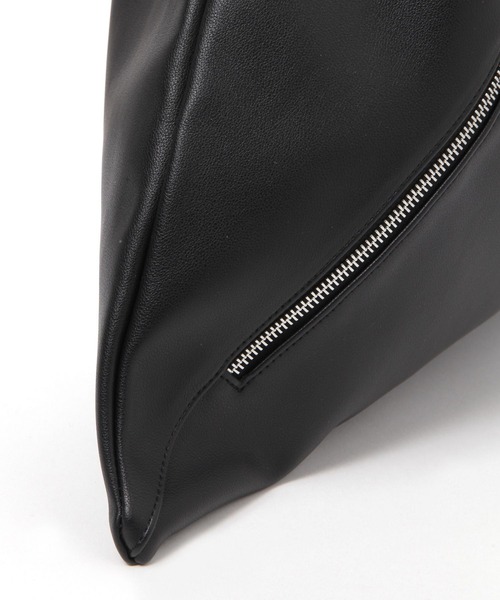 LAKOLE（ラコレ）の「サンカクZIPトートバッグ / 490058（トートバッグ・メンズ・ブラウン/ブラック・FREE）」の8枚目の写真