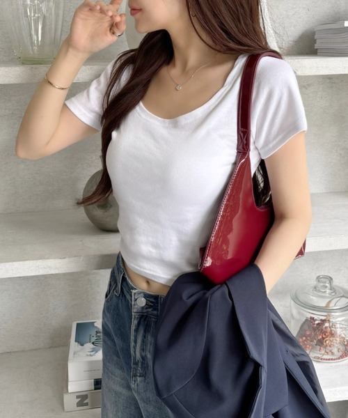 Ada.(エイダ)の「ディープネック シンプル 無地 カットソー 半袖(Tシャツ/カットソー・レディース・ホワイト/グレー/ブラック・FREE)」の4枚目の写真