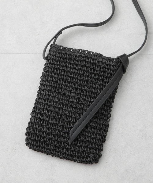 NANO universe（ナノユニバース）の「ハンドクロシェスクエアポーチ（ショルダーバッグ・メンズ・キナリ/ブラック・FREE）」の6枚目の写真