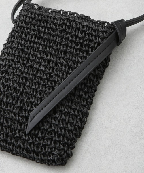 NANO universe（ナノユニバース）の「ハンドクロシェスクエアポーチ（ショルダーバッグ・メンズ・キナリ/ブラック・FREE）」の8枚目の写真