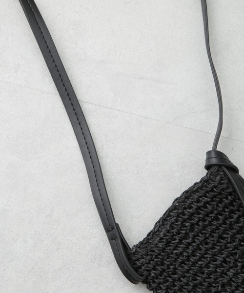 NANO universe（ナノユニバース）の「ハンドクロシェスクエアポーチ（ショルダーバッグ・メンズ・キナリ/ブラック・FREE）」の10枚目の写真