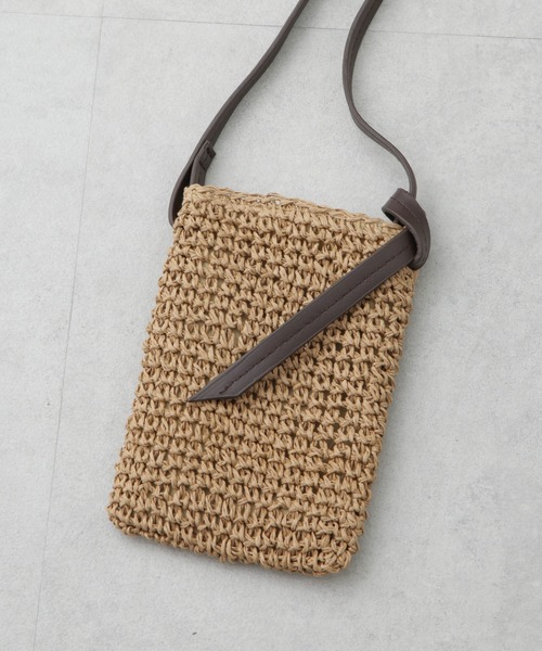 NANO universe（ナノユニバース）の「ハンドクロシェスクエアポーチ（ショルダーバッグ・メンズ・キナリ/ブラック・FREE）」の3枚目の写真