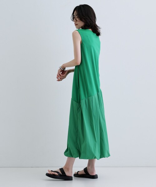 GALLEST(ギャレスト)の「バルーン切替ワンピース(ワンピース・レディース・ブラック/グリーン・38)」の12枚目の写真