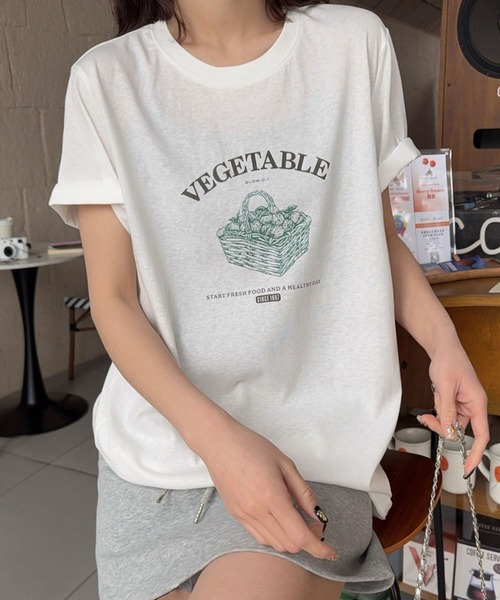 LOWO（ロワ）の「綿混フロントプリントTシャツ カットソー（Tシャツ/カットソー・レディース・ホワイト/アイボリー/グレー・FREE）」の6枚目の写真