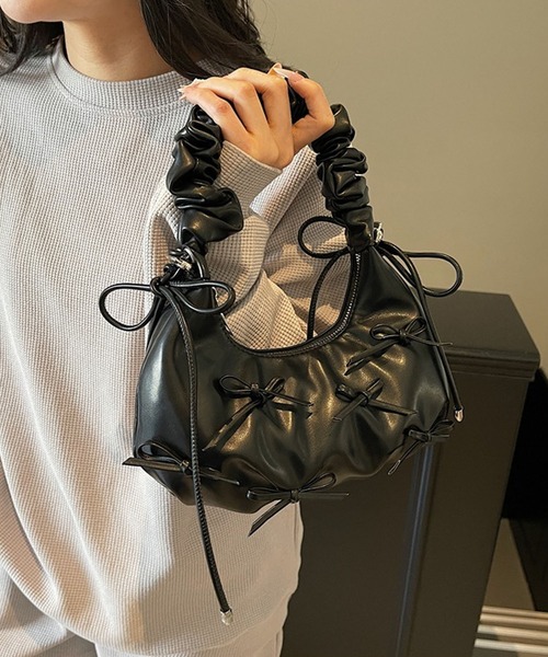 aimoha(アイモハ)の「リボンデコシャーリングハンドルミニバッグ(ショルダーバッグ・レディース・ブラック/オフホワイト/シルバー・FREE)」の21枚目の写真