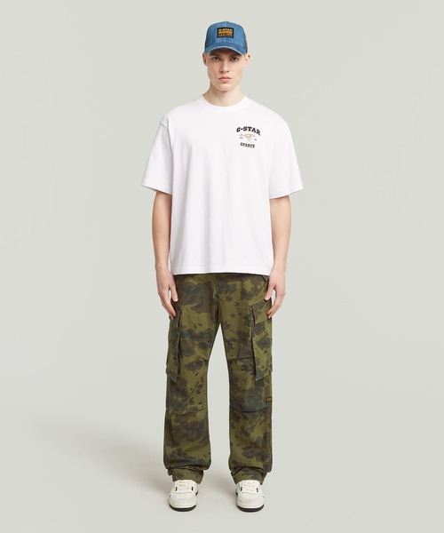 G-STAR（ジースター）の「RUNNING DOG BACK GRAPHIC BOXY T-SHIRT/ロゴバックグラフィックボクシーシルエットオーバーサイズTシャツ（Tシャツ/カットソー・メンズ・ダークブラック/ホワイト・X-SMALL/X-LARGE/LARGE/MEDIUM/SMALL）」の4枚目の写真