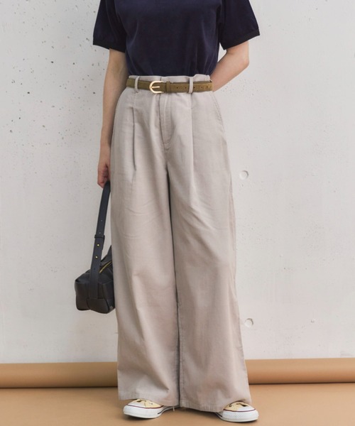 Doux archives(ドゥアルシーヴ)の「コーデュロイタックパンツ(その他パンツ・レディース・グレイッシュベージュ/モカ/レッド・38/36)」の3枚目の写真