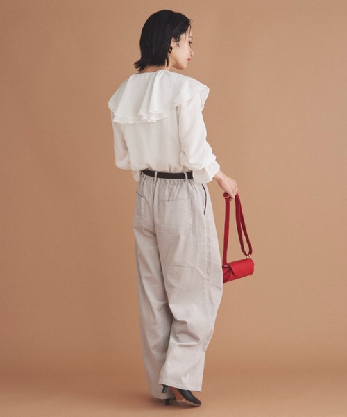 Doux archives(ドゥアルシーヴ)の「コーデュロイタックパンツ(その他パンツ・レディース・グレイッシュベージュ/モカ/レッド・38/36)」の4枚目の写真