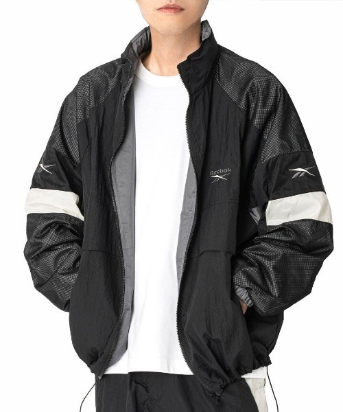 Reebok（リーボック）の「トラックジャケット リブート 90’s/Track Jacket REBOOT 90’s（ナイロンジャケット・メンズ・ブルー/ブラック/グリーン・X-LARGE/MEDIUM/SMALL/LARGE）」の16枚目の写真