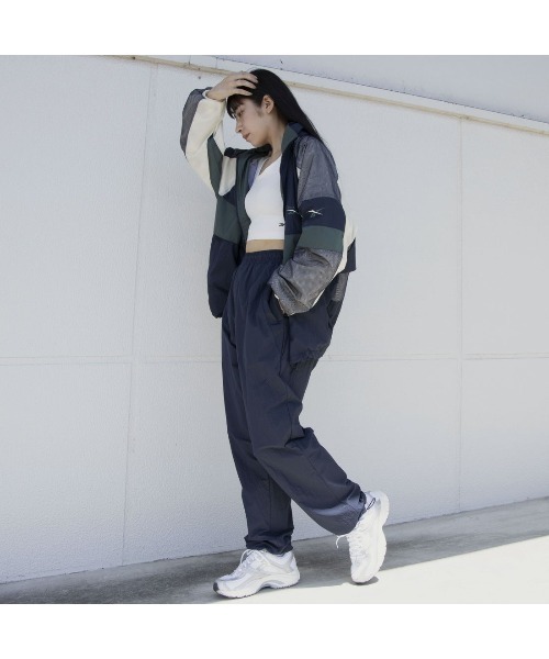 Reebok（リーボック）の「トラックジャケット リブート 90’s/Track Jacket REBOOT 90’s（ナイロンジャケット・メンズ・ブルー/ブラック/グリーン・X-LARGE/MEDIUM/SMALL/LARGE）」の11枚目の写真