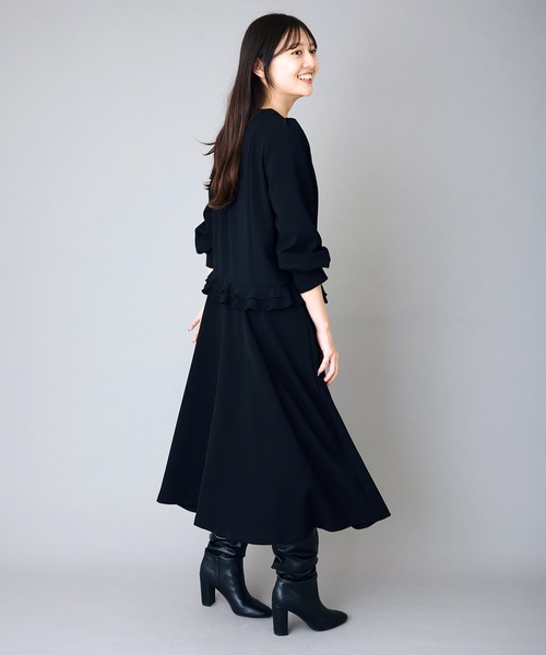 Ranerrh(ラネリ)の「【CASUAL】フリルデザインフォーマルドレス【入卒式・結婚式】【オリジナルパール付】【春夏用】(ワンピース・レディース・ブラック・38)」の4枚目の写真