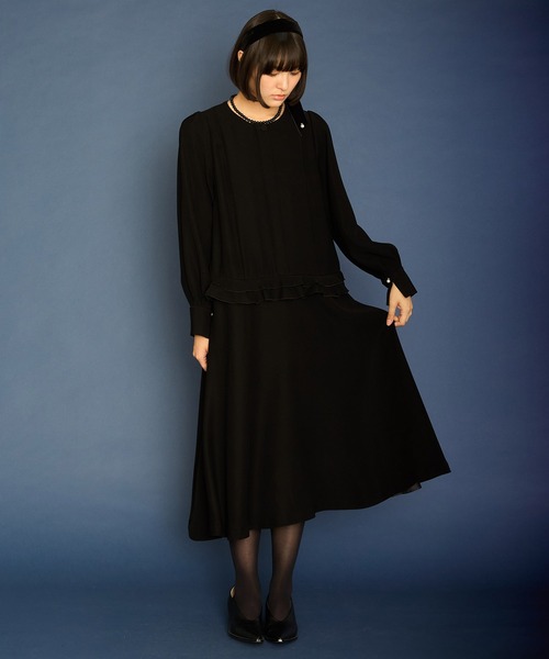 Ranerrh(ラネリ)の「【CASUAL】フリルデザインフォーマルドレス【入卒式・結婚式】【オリジナルパール付】【春夏用】(ワンピース・レディース・ブラック・38)」の16枚目の写真
