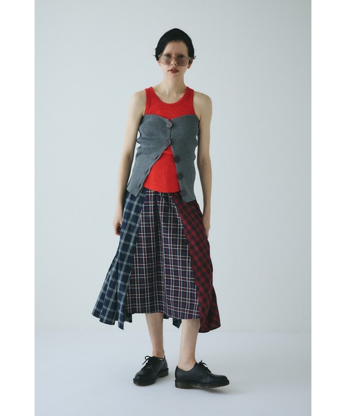 HeRIN.CYE(ヘリンドットサイ)の「Asymmetry hem skirt アシンメトリーヘムスカート(スカート・レディース・ブラック/レッド系その他・38/36)」の3枚目の写真