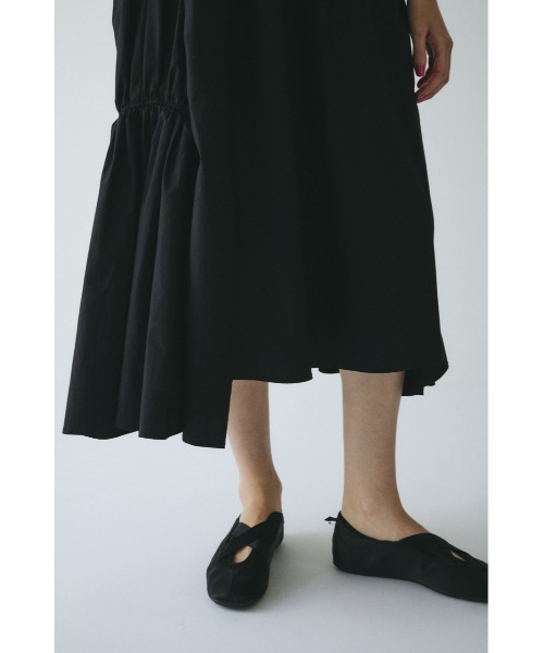 HeRIN.CYE(ヘリンドットサイ)の「Asymmetry hem skirt アシンメトリーヘムスカート(スカート・レディース・ブラック/レッド系その他・38/36)」の18枚目の写真
