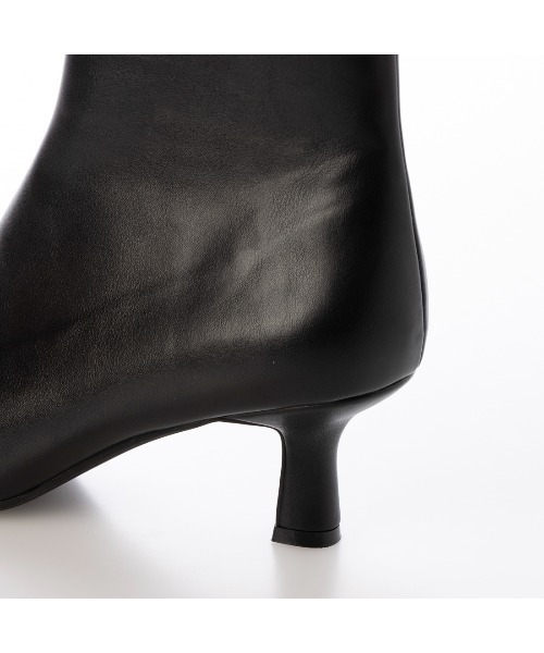 EVOL（イーボル）の「【晴雨兼用・滑りにくい】スクエア6cmショートブーツ IZ5766（レインシューズ・レディース・チャコールグレー/ブラック/アイボリー・S/M/L/LL）」の17枚目の写真