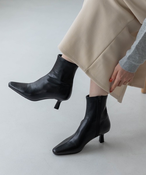 EVOL（イーボル）の「【晴雨兼用・滑りにくい】スクエア6cmショートブーツ IZ5766（レインシューズ・レディース・チャコールグレー/ブラック/アイボリー・S/M/L/LL）」の4枚目の写真