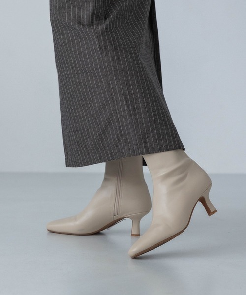 EVOL（イーボル）の「【晴雨兼用・滑りにくい】スクエア6cmショートブーツ IZ5766（レインシューズ・レディース・チャコールグレー/ブラック/アイボリー・S/M/L/LL）」の11枚目の写真