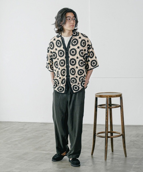 BAYFLOW（ベイフロー）の「クロシェニットシャツ（シャツ/ブラウス・メンズ・グリーン/ダークブラウン/ホワイト×ブラック・FREE）」の6枚目の写真