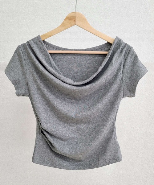 DAY CLOSET(デイ クローゼット)の「【2way/細見え】半袖 ドレープ オフショルダー Tシャツ レディース(Tシャツ/カットソー・レディース・グレー/ブラック/ホワイト・FREE)」の13枚目の写真