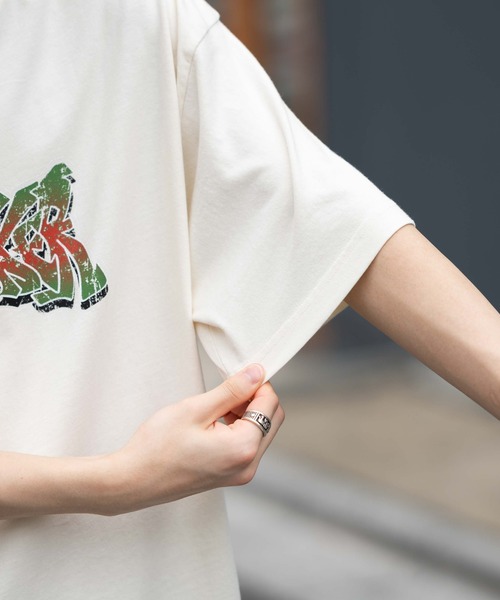 WEGO(ウィゴー)の「WEGO/コンパクトフィットピグメントグラフィックT(Tシャツ/カットソー・メンズ・スミクロ/パープル/オフホワイト/レッド・MEDIUM/LARGE)」の8枚目の写真