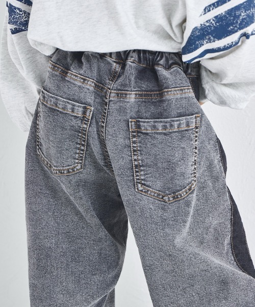 pairmanon（ペアマノン）の「ユニセックス サイドライン切替え バルーンデニムパンツ（デニムパンツ・キッズ・ブラック/ライトブルー・90/100/110/120/130/140/150）」の3枚目の写真