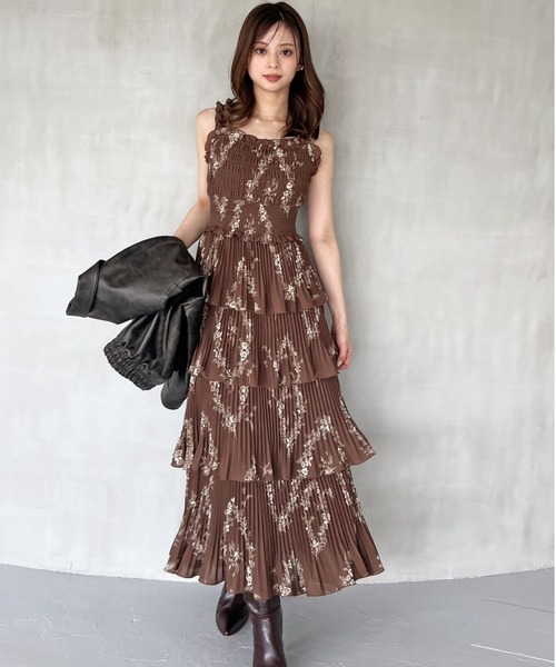 SNIDEL（スナイデル）の「ティアードプリントキャミワンピース（ワンピース・レディース・チェック/ブラウン・0/1）」の6枚目の写真