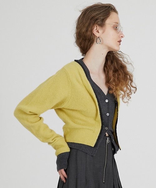 PRANK PROJECT（プランクプロジェクト）の「Vネックレイヤードカーデ / V-Neck Layered Cardigan（カーディガン/ボレロ・レディース・チャコールグレー/ライトイエロー/ブラウン・FREE）」の18枚目の写真