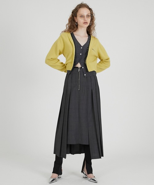 PRANK PROJECT（プランクプロジェクト）の「Vネックレイヤードカーデ / V-Neck Layered Cardigan（カーディガン/ボレロ・レディース・チャコールグレー/ライトイエロー/ブラウン・FREE）」の6枚目の写真