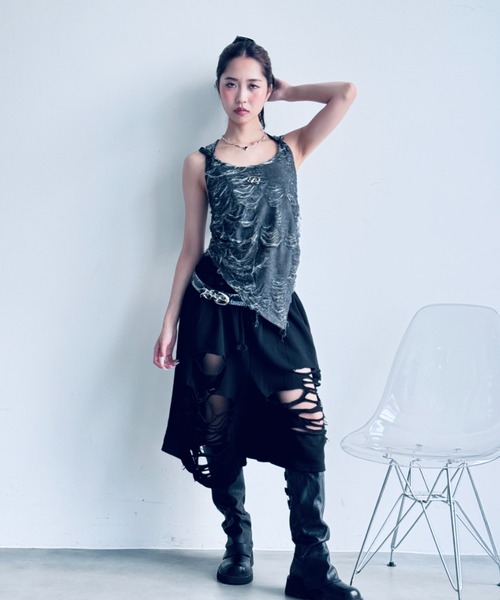 Y2K SYNAPSE FACTORY（ワイツーケー シナプスファクトリー）の「【Crush cut】ハーフパンツ（スウェットパンツ・レディース・ブラック/グレー・FREE）」の7枚目の写真