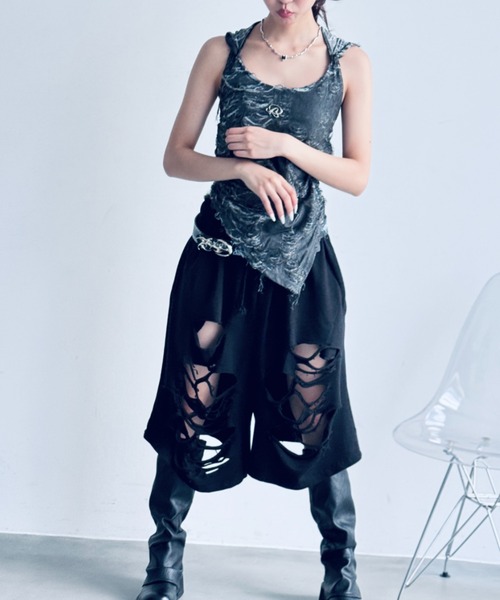 Y2K SYNAPSE FACTORY（ワイツーケー シナプスファクトリー）の「【Crush cut】ハーフパンツ（スウェットパンツ・レディース・ブラック/グレー・FREE）」の8枚目の写真