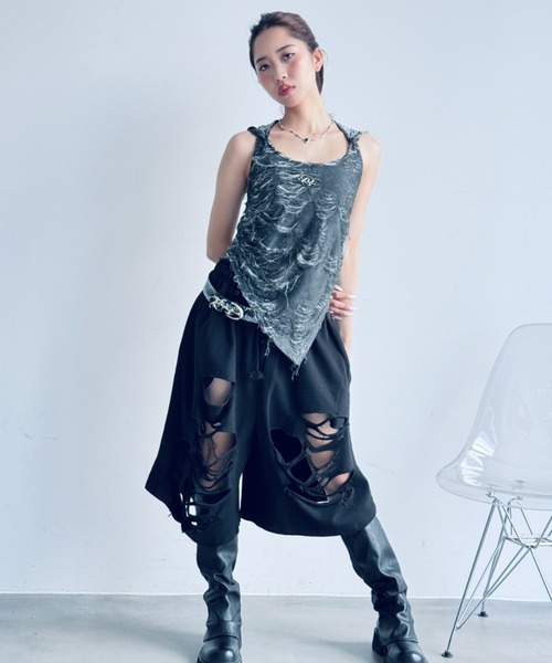 Y2K SYNAPSE FACTORY（ワイツーケー シナプスファクトリー）の「【Crush cut】ハーフパンツ（スウェットパンツ・レディース・ブラック/グレー・FREE）」の9枚目の写真