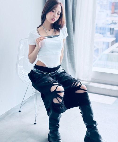 Y2K SYNAPSE FACTORY（ワイツーケー シナプスファクトリー）の「【Crush cut】ハーフパンツ（スウェットパンツ・レディース・ブラック/グレー・FREE）」の20枚目の写真