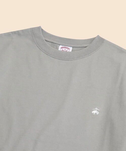 BROOKS BROTHERS（ブルックスブラザーズ）の「USAコットンジャージー　ヘビーウェイト　GFロゴ　ロングスリーブ　Tシャツ（Tシャツ/カットソー・メンズ・レッド/サンドベージュ/グレー・LARGE/MEDIUM/SMALL/X-LARGE）」の4枚目の写真