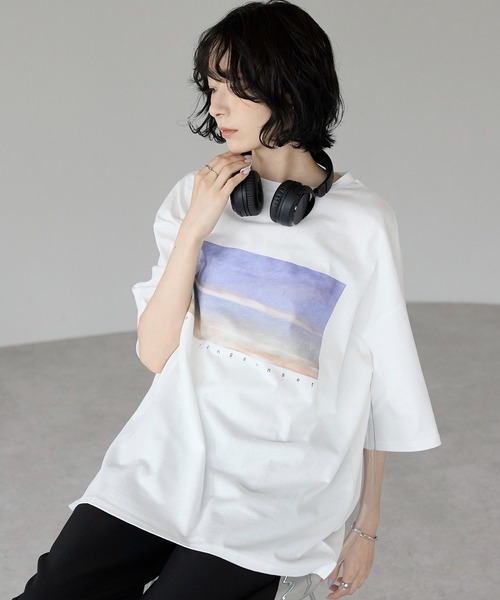 amini（アミニ）の「ビックシルエットプリントTシャツ　2型アソート（Tシャツ/カットソー・レディース・ホワイト系1/ホワイト系2/ブラック系1/ブラック系2・MEDIUM）」の2枚目の写真