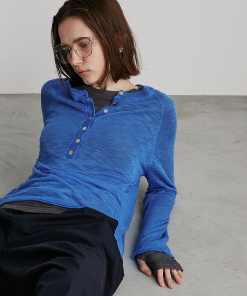 Auntie Rosa Holiday（アンティローザホリデー）の「ヘンリーラグランシアーニットプルオーバー（ニット/セーター・レディース・ブラック/ブルー/ホワイト/ダークグレー・FREE）」の5枚目の写真