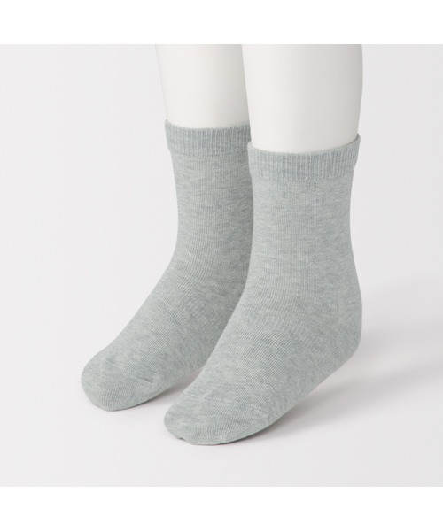 無印良品(ムジルシリョウヒン)の「キッズ 足なり直角 靴下(3足組)(ソックス/靴下・キッズ・ブラック/ホワイト系/グレー・19-23cm/15-19cm)」の6枚目の写真
