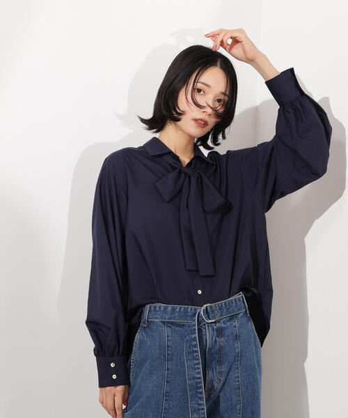 N.（N. Natural Beauty Basic）（エヌエヌナチュラルビューティーベーシック）の「ゴールドボタン2wayリボンブラウス（シャツ/ブラウス・レディース・ネイビー/イエロー/オフホワイト・MEDIUM）」の3枚目の写真