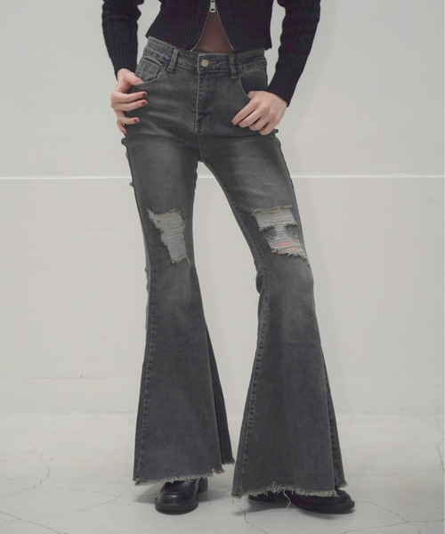 Mirette（ミレット）の「ハイウエストダメージフレアデニムパンツ / High Waist Damaged Flare Denim Pants（デニムパンツ・レディース・ネイビー・SMALL/MEDIUM/LARGE）」の7枚目の写真
