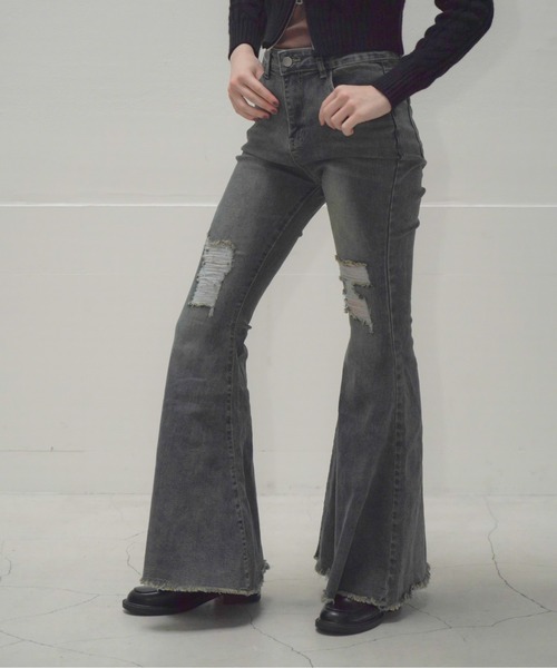 Mirette（ミレット）の「ハイウエストダメージフレアデニムパンツ / High Waist Damaged Flare Denim Pants（デニムパンツ・レディース・ネイビー・SMALL/MEDIUM/LARGE）」の8枚目の写真
