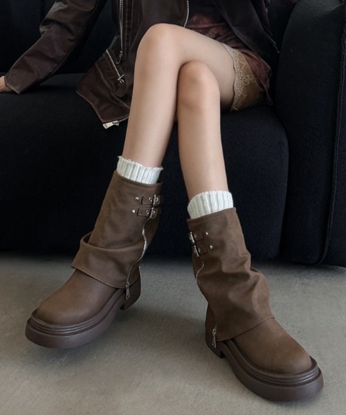 yuue' ( wear )(ユーイ)の「ダブルベルト厚底ミドルカバーブーツ(ブーツ・レディース・ブラウン/ブラック・24.5cm/23.5cm)」の10枚目の写真