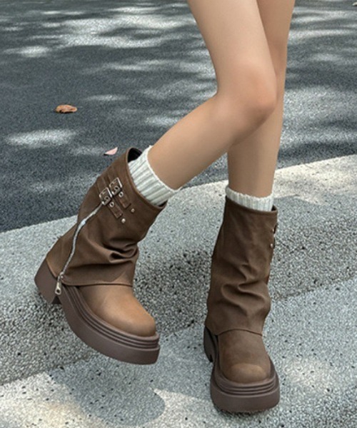 yuue' ( wear )(ユーイ)の「ダブルベルト厚底ミドルカバーブーツ(ブーツ・レディース・ブラウン/ブラック・24.5cm/23.5cm)」の17枚目の写真