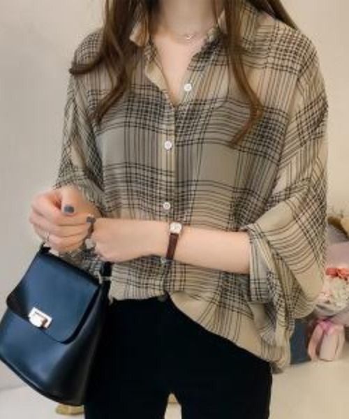 cammie(キャミー)の「シアーチェックシャツ(シャツ/ブラウス・レディース・ベージュ/ブラック・L/M)」の2枚目の写真