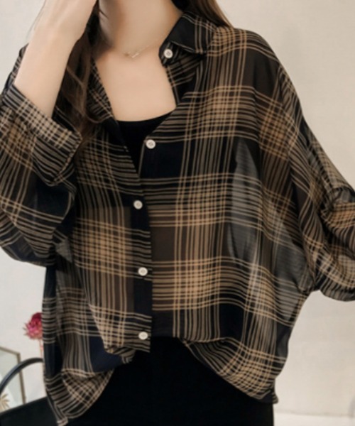 cammie(キャミー)の「シアーチェックシャツ(シャツ/ブラウス・レディース・ベージュ/ブラック・L/M)」の6枚目の写真