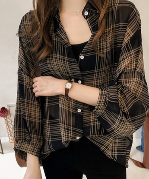 cammie(キャミー)の「シアーチェックシャツ(シャツ/ブラウス・レディース・ベージュ/ブラック・L/M)」の5枚目の写真